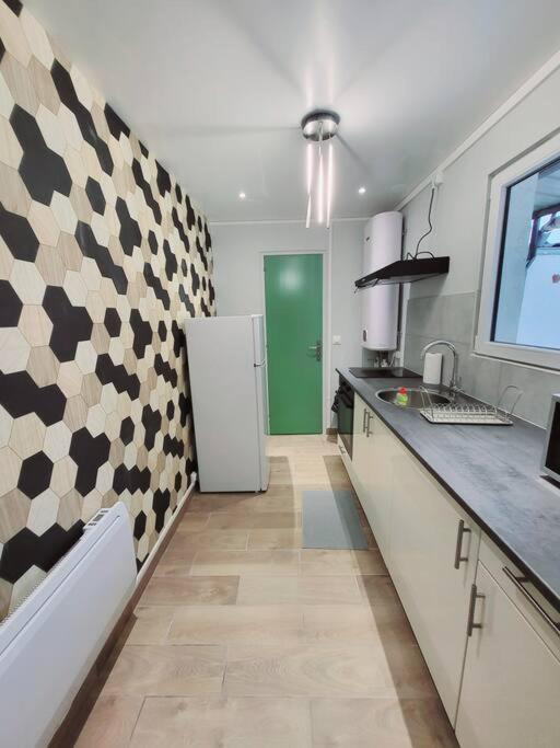 Family Flat Stade De France Airport Cdg Le Bourget "Appart'7" Pierrefitte-sur-Seine Esterno foto